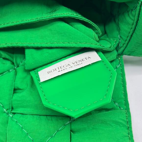 Bottega Veneta Maxi Intrecciato Padette Maxi Shoulder Bag - Picture 8 of 10